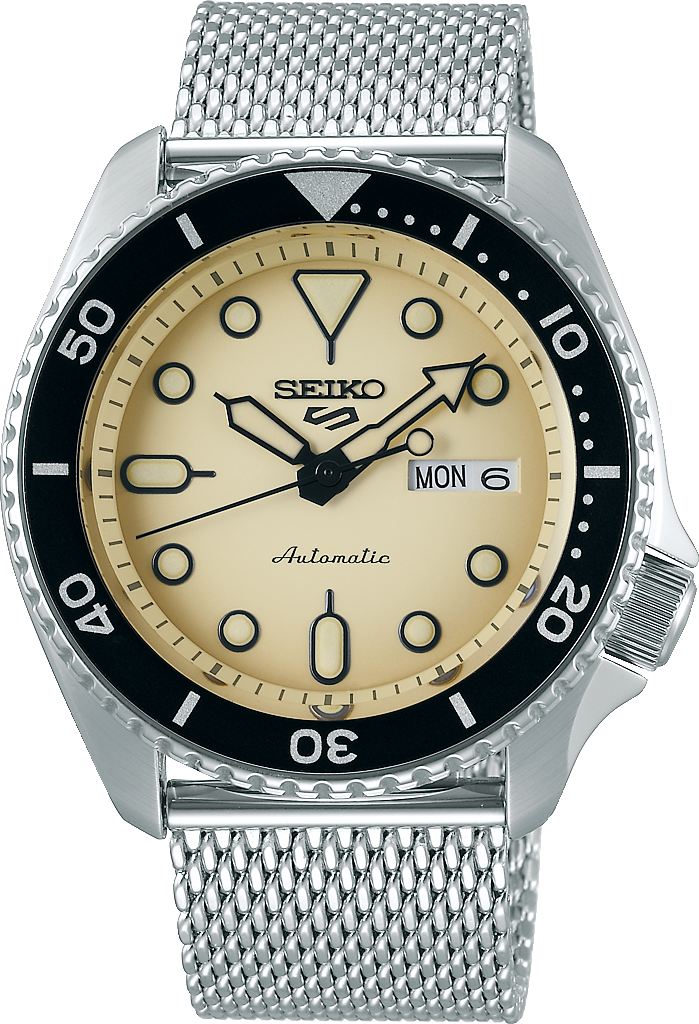 fenix 6 pro on wrist